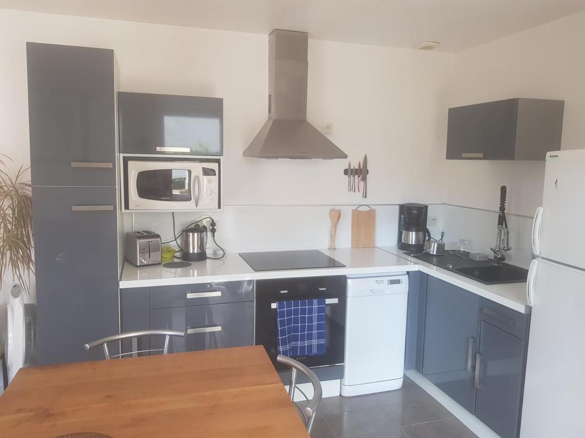 Joli Appartement 50 M2 Classe 3 Etoiles Avec Terrasse Et Jardin La Rochelle  Exterior photo