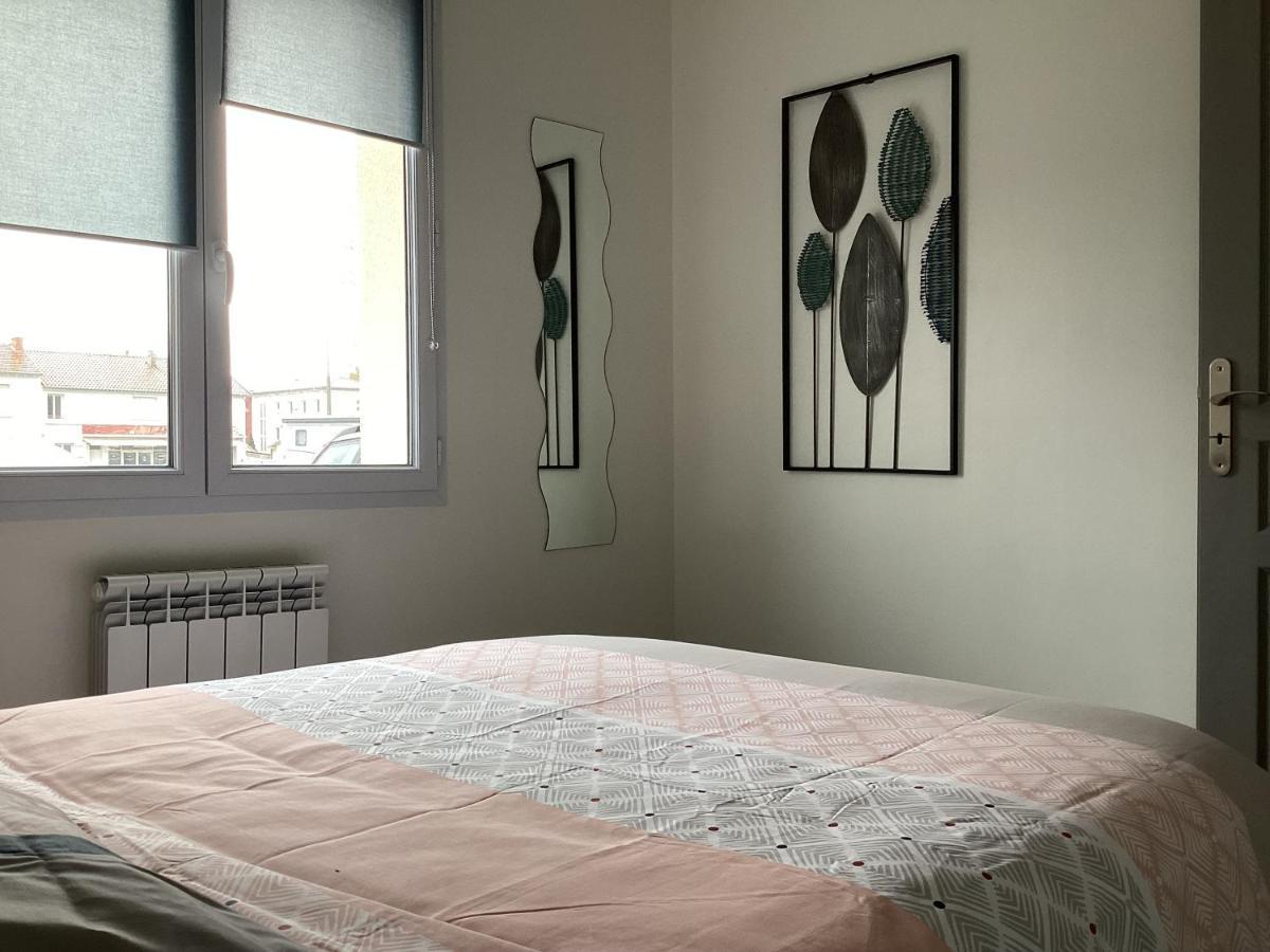 Joli Appartement 50 M2 Classe 3 Etoiles Avec Terrasse Et Jardin La Rochelle  Exterior photo